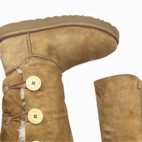 Ugg Eva Brown Suede and Shearling Button Up Boots Womens size 8 - Picture 12 of 15